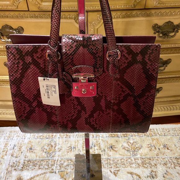 Authentic Gucci snakeskin Lady lock season 43 - Picture 2 of 16
